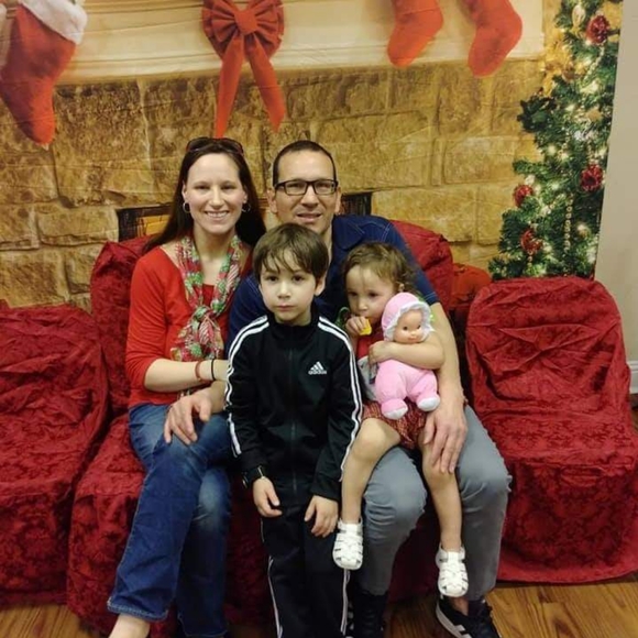 Meet your Posher, Caitlyn - Picture 2 of 3